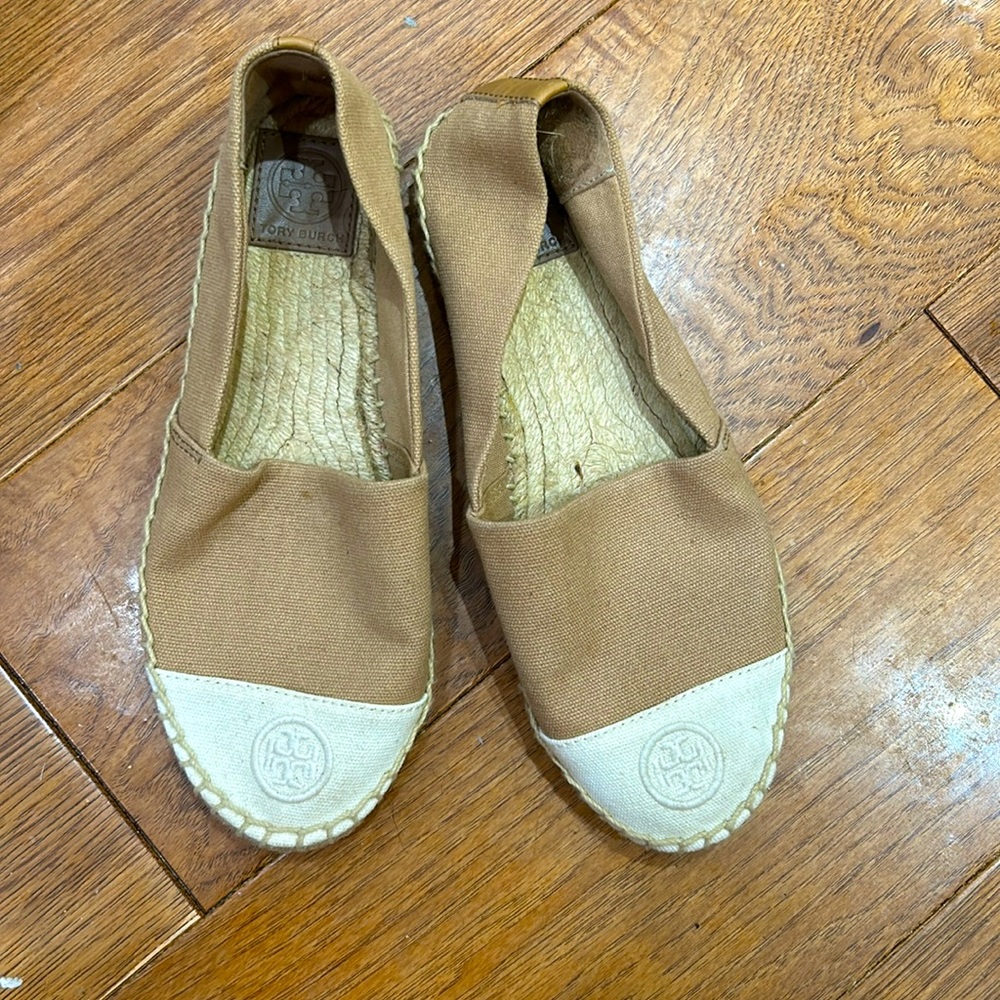 Tory Birch espadrilles tan and white size 7.5